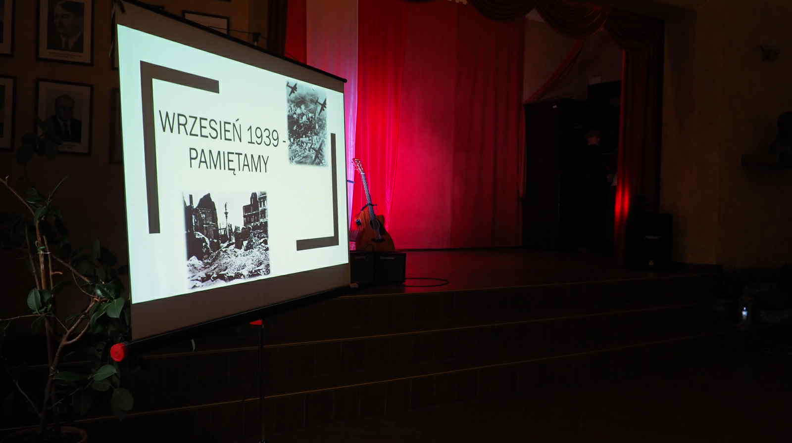 Zdjęcie Wrzesień 1939 - 25.09 (1)87d292d9-3ef8-448b-b8e5-747ca031e52c.jpeg w galerii Wrzesień 1939 – pamiętamy